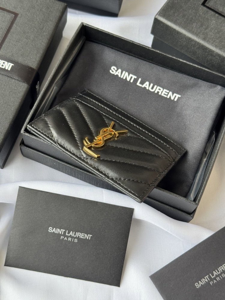 【AT10606】YSL（イヴ・サンローラン）ラムスキン名刺入れ: 高級ラグジュアリー・ビジネスカードホルダー | Yves Saint Laurent