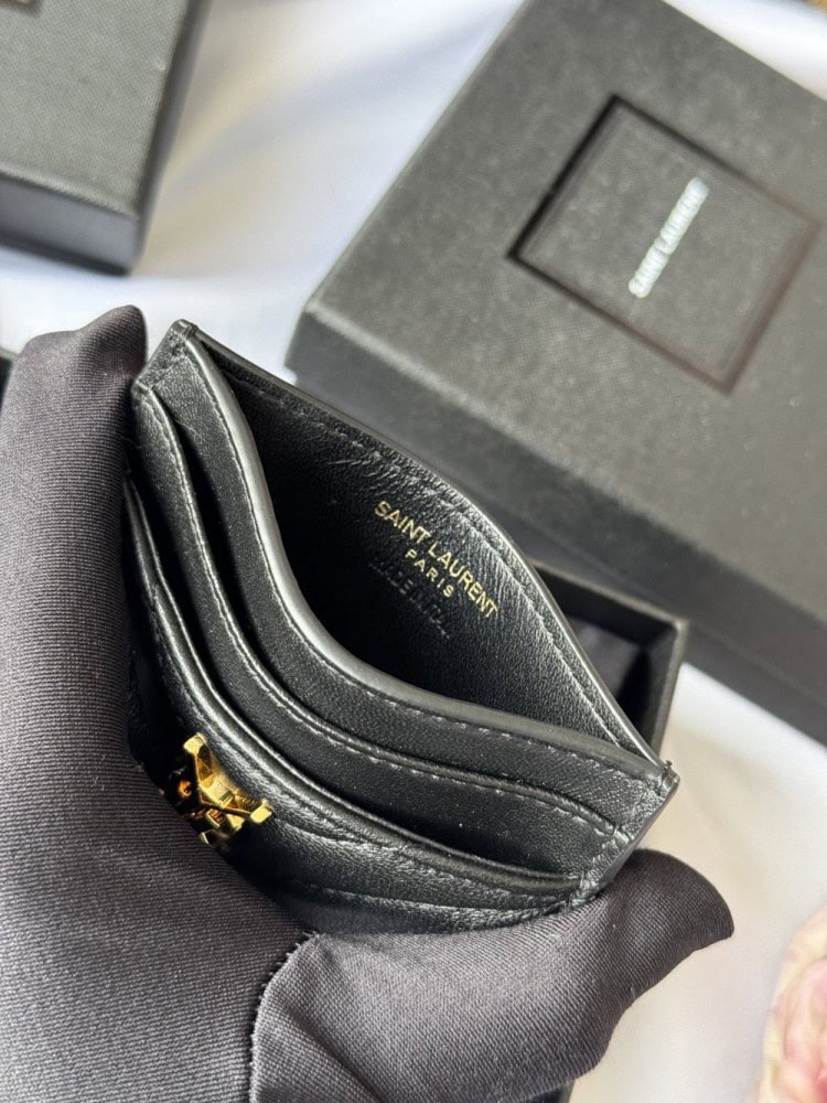 【AT10606】YSL（イヴ・サンローラン）ラムスキン名刺入れ: 高級ラグジュアリー・ビジネスカードホルダー | Yves Saint Laurent