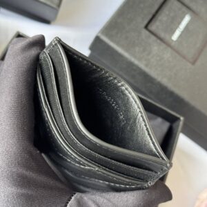 【AT10606】YSL（イヴ・サンローラン）ラムスキン名刺入れ: 高級ラグジュアリー・ビジネスカードホルダー | Yves Saint Laurent