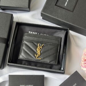 【AT10609】Saint Laurentサンローランのクラシックなカードケース- 上質なエンボス加工牛革とMatelasséキルティングステッチが際立つ | YSL