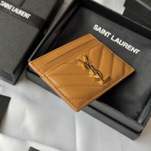 【AT10612】サンローラン クラシックカードケース - 贅沢なYSLアクセサリー | Saint Laurent Paris