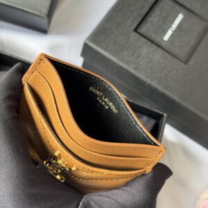 【AT10612】サンローラン クラシックカードケース - 贅沢なYSLアクセサリー | Saint Laurent Paris