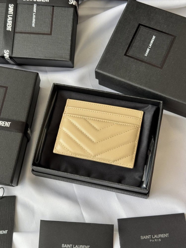 【AT10614】サンローランYSLの高級金色ヤギ革カードケース、エレガントで実用的なデザイン | Saint Laurent