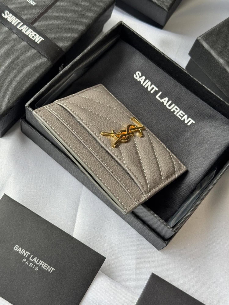 【AT10615】Saint Laurent モノグラム カードケース - 高品質な球面牛革とYSL金属ロゴが魅力的 | YSL