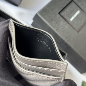 【AT10615】Saint Laurent モノグラム カードケース - 高品質な球面牛革とYSL金属ロゴが魅力的 | YSL