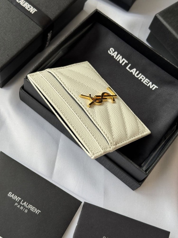 【AT10617】Saint Laurent（サンローラン）高級感を表現するYSLアイコンカードケース | Saint Laurent