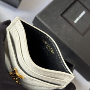 【AT10617】Saint Laurent（サンローラン）高級感を表現するYSLアイコンカードケース | Saint Laurent