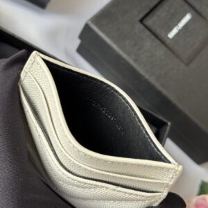 【AT10617】Saint Laurent（サンローラン）高級感を表現するYSLアイコンカードケース | Saint Laurent