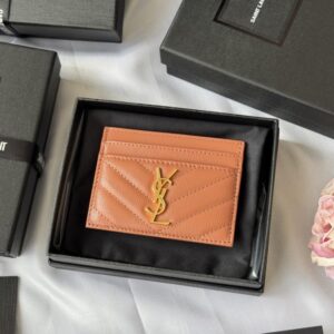 【AT10619】サンローランのクラシックカードケース、贅沢な品位を演出 | Saint Laurent Paris