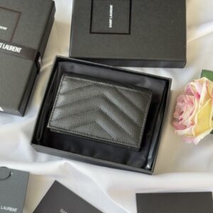 【AT10641】サンローランクラシックキャビアカーフショートウォレット - Saint Laurent Classic Caviar Calf Short Wallet | Saint Laurent Paris
