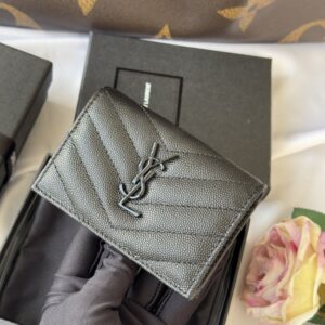 【AT10641】サンローランクラシックキャビアカーフショートウォレット - Saint Laurent Classic Caviar Calf Short Wallet | Saint Laurent Paris