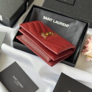 【AT10643】サンローランYSLキャビアエンボスミニ財布 - 質感と格調のクラシックワインレッド | YSL