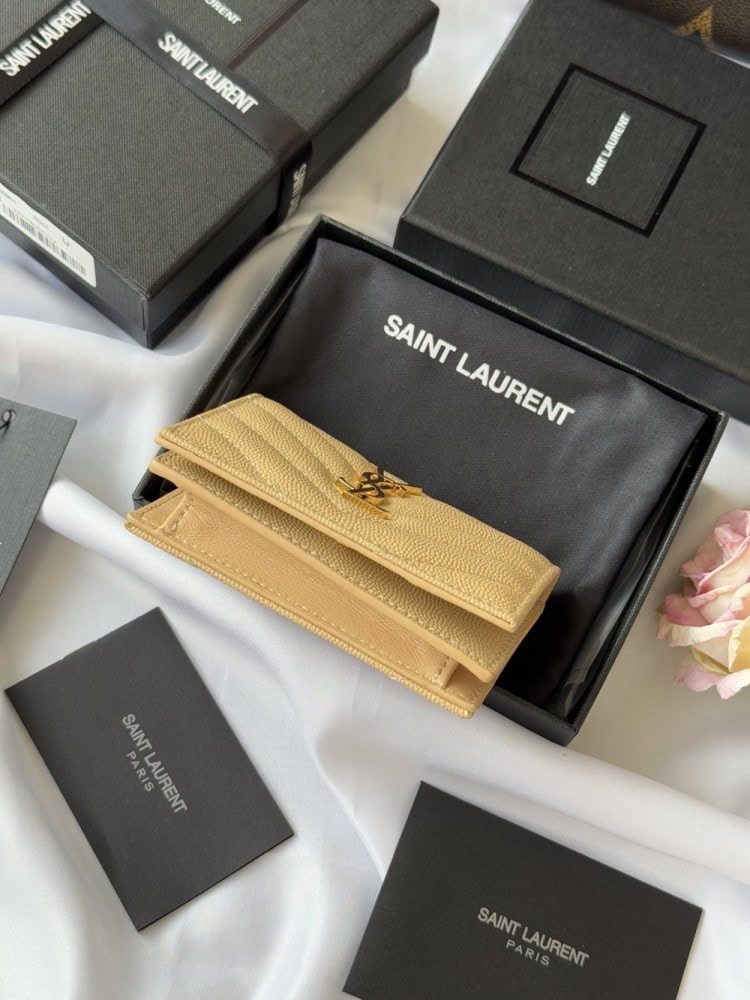 【AT10644】サンローラン YSL エンボスレザーショートウォレット | Yves Saint Laurent