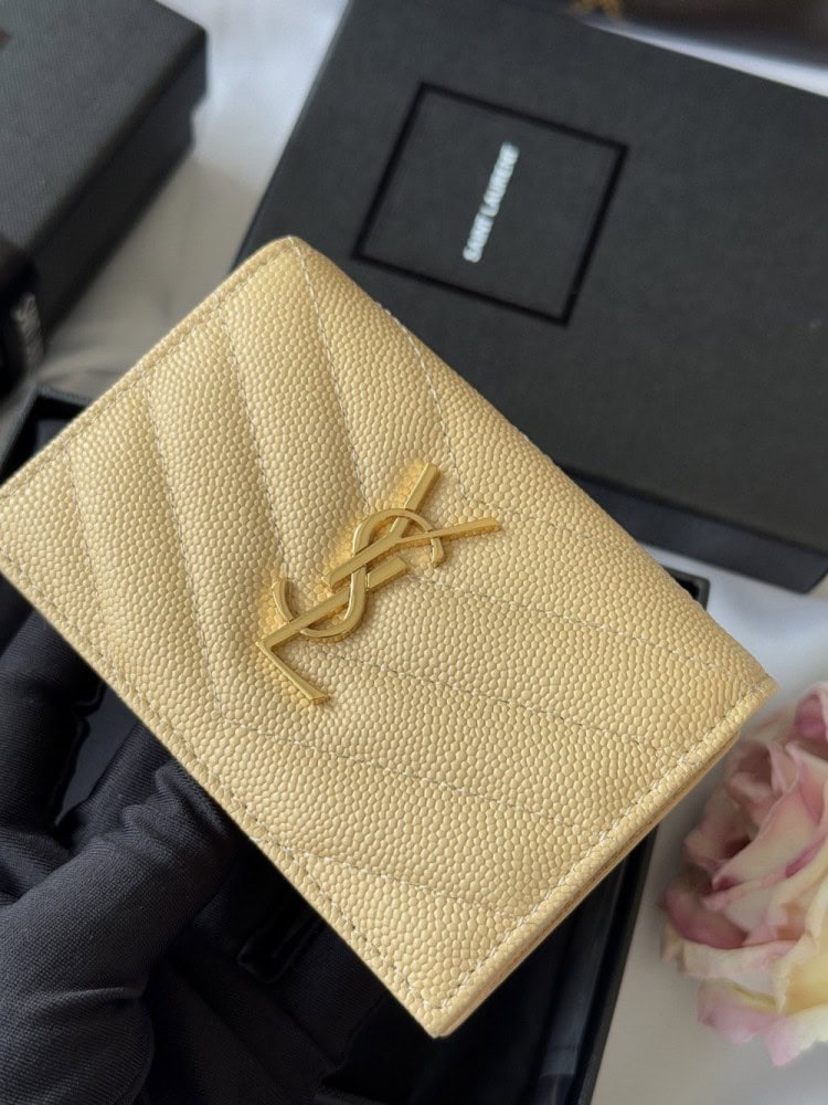 【AT10644】サンローラン YSL エンボスレザーショートウォレット | Yves Saint Laurent