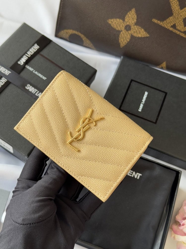 【AT10644】サンローラン YSL エンボスレザーショートウォレット | Yves Saint Laurent