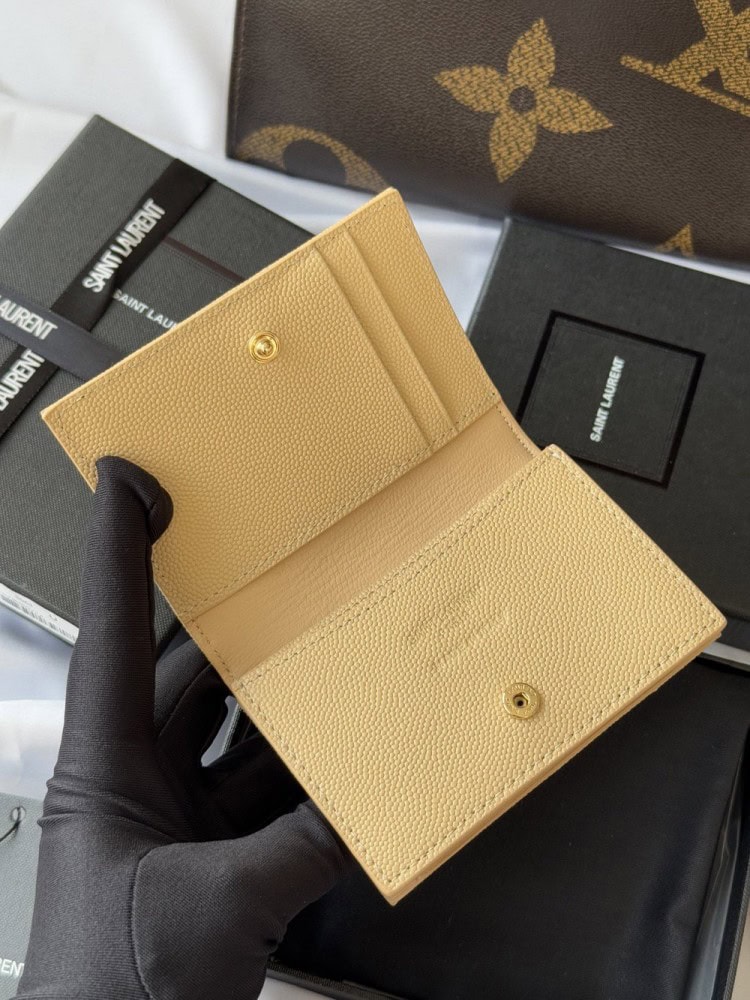 【AT10644】サンローラン YSL エンボスレザーショートウォレット | Yves Saint Laurent
