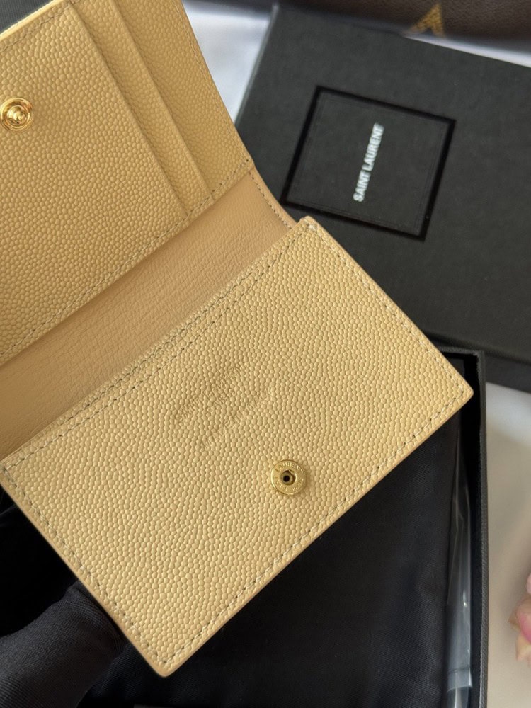 【AT10644】サンローラン YSL エンボスレザーショートウォレット | Yves Saint Laurent