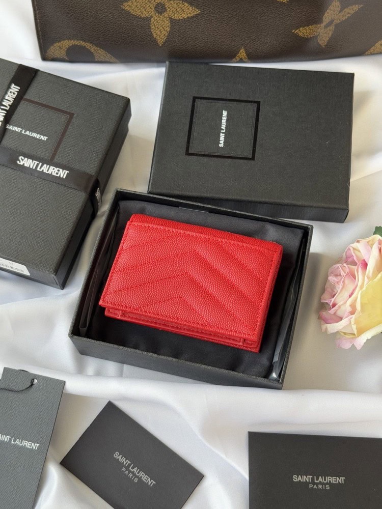 【AT10645】Saint Laurent（イブサンローラン）の魚の鱗模様短財布、高級美学の究極の表現 | Saint Laurent Paris
