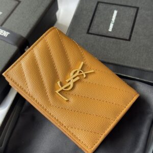 【AT10646】サンローラン エンボス加工入りショートウォレット - 豪華な高級感と実用的な収納力を兼ね備えたアイテム | Saint Laurent Paris