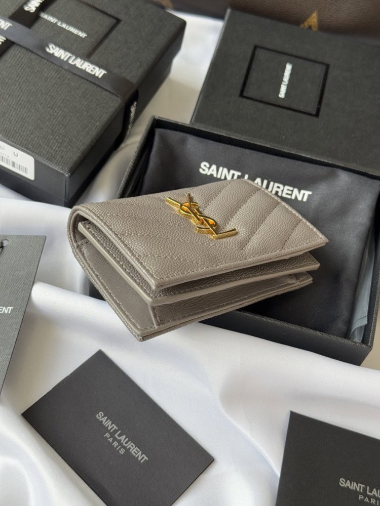 【AT10647】Saint Laurent サンローラン キャビア柄レザーショートウォレット | Saint Laurent Paris