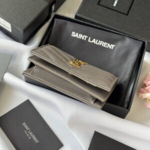 【AT10647】Saint Laurent サンローラン キャビア柄レザーショートウォレット | Saint Laurent Paris