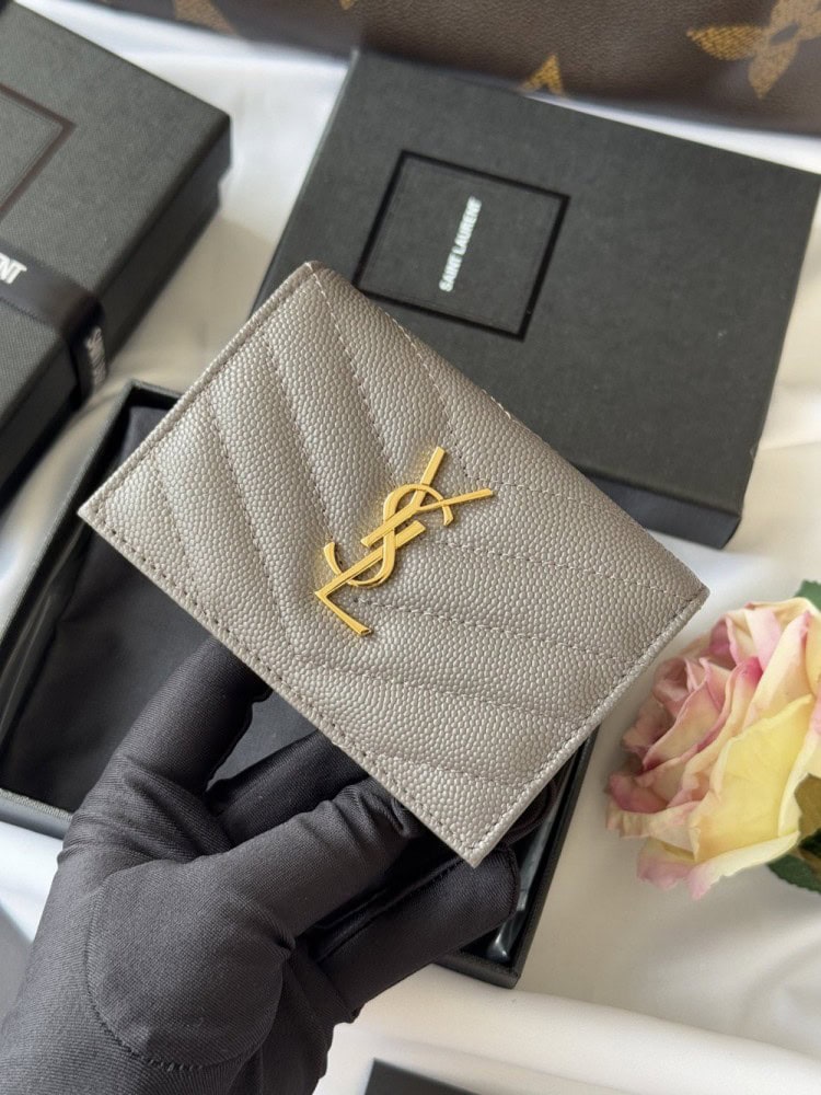 【AT10647】Saint Laurent サンローラン キャビア柄レザーショートウォレット | Saint Laurent Paris