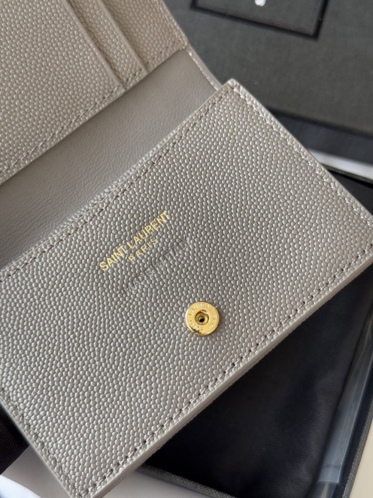 【AT10647】Saint Laurent サンローラン キャビア柄レザーショートウォレット | Saint Laurent Paris