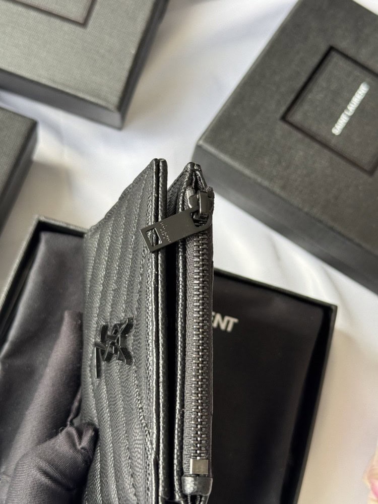 【AT10650】セント ローラン Classic カビア柄 多機能 ウォレット YSL ブラック | YSL