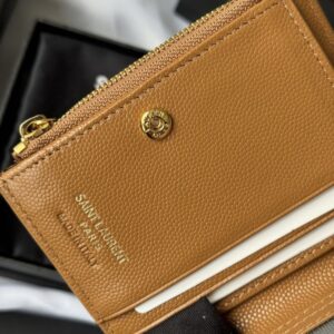 【AT10652】Saint Laurentのクラシックカードケース - 優雅な牛革素材と上質なデザイン | YSL