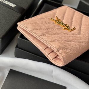 【AT10655】サンローランYSLピンクレザーウォレット – 高級感溢れるファッションアイテム | YSL