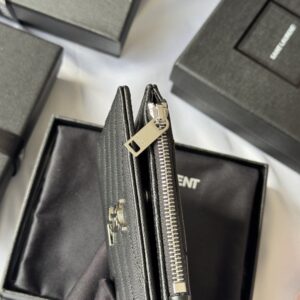 【AT10659】セント ローラン YSL キャビア レザー カードケース ラグジュアリー バッグ | Yves Saint Laurent