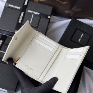 【AT10663】Saint Laurentの高級球面牛革三つ折り財布 - 贅沢なエレガンスと実用性を兼ね備えた最高級アクセサリー | YSL