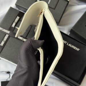 【AT10663】Saint Laurentの高級球面牛革三つ折り財布 - 贅沢なエレガンスと実用性を兼ね備えた最高級アクセサリー | YSL