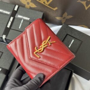 【AT10664】サンローランYSLクラシッククロコダイル柄三つ折り財布 ワインレッド 高級牛革素材 | Saint Laurent Paris