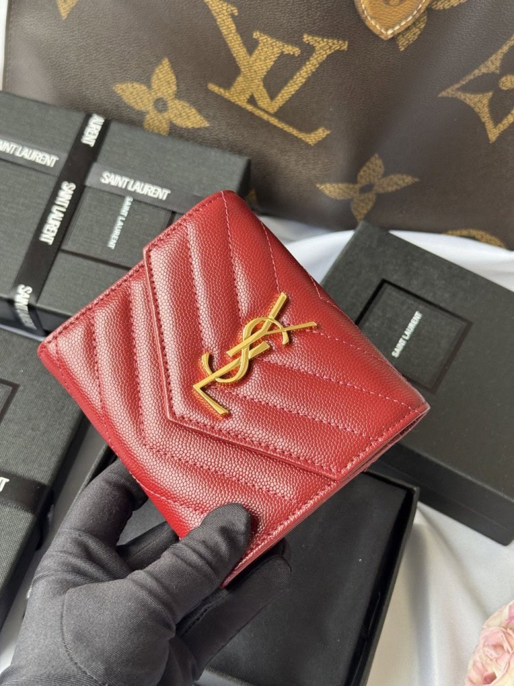 【AT10664】サンローランYSLクラシッククロコダイル柄三つ折り財布 ワインレッド 高級牛革素材 | Saint Laurent Paris