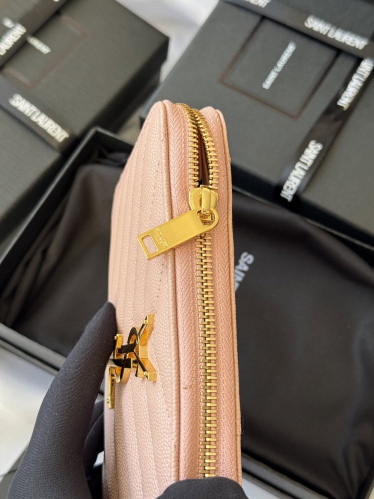 【AT10669】サンローランの高級フィッシュスケール柄レザー財布 | Saint Laurent Paris