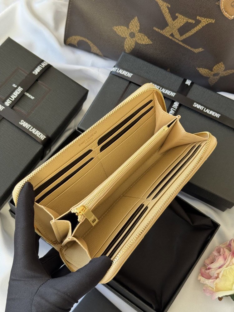 【AT10671】Saint Laurent クラシック キャビア革ウォレット - 贅沢なエレガンスと機能性の融合 | Saint Laurent