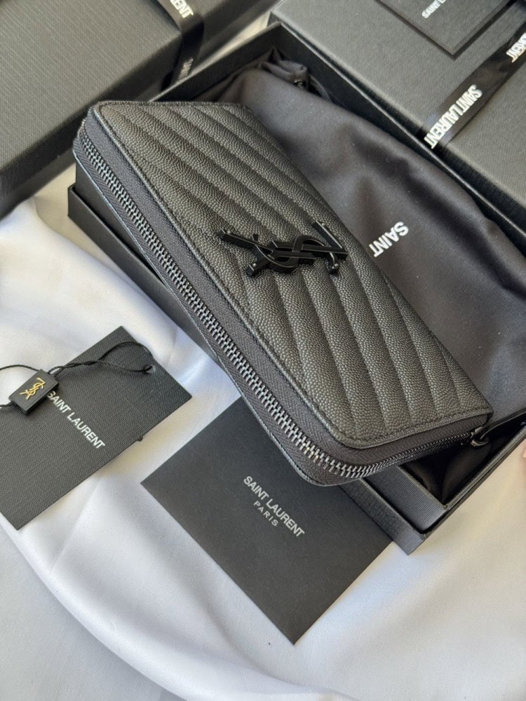 【AT10673】サンローランエレガントなキャビアスキンクラシックウォレット | Saint Laurent Paris