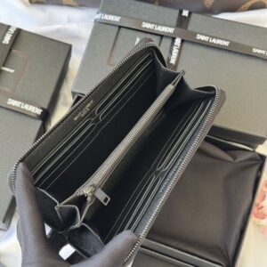 【AT10673】サンローランエレガントなキャビアスキンクラシックウォレット | Saint Laurent Paris