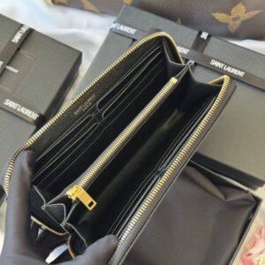【AT10675】サンローラン（Saint Laurent）フィッシュスキン柄カーフスキン財布 YSLロゴ入り | YSL
