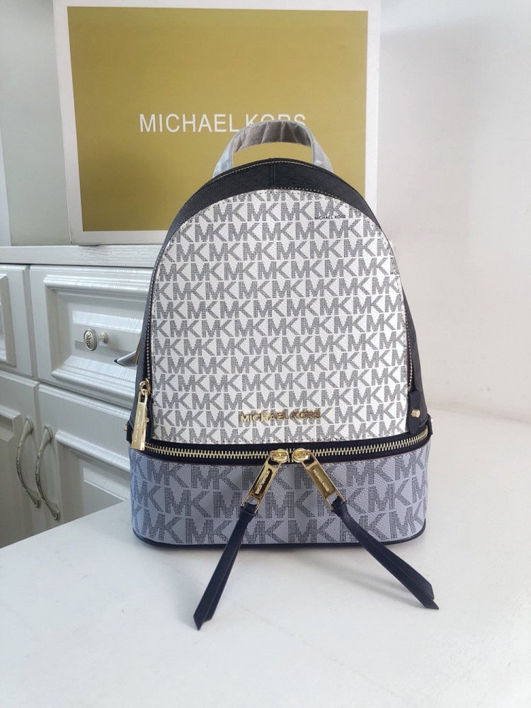 【AT10686】マイケル・コースの都会の女性のためのリア・ジップシリーズバックパック | Michael Kors
