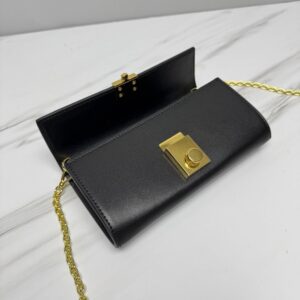 【AT10690】プラダ（Prada）高級チェーンウォレット、上品なファッションセンスを表現 | Prada