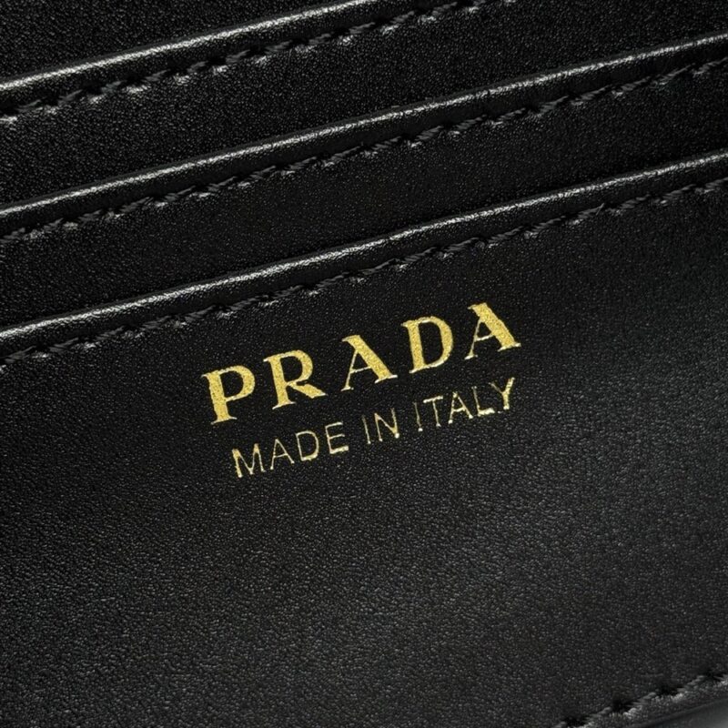 【AT10690】プラダ（Prada）高級チェーンウォレット、上品なファッションセンスを表現 | Prada