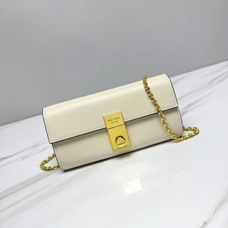【AT10692】プラダ エレガントな都会の女性向け象牙色レザーチェーンバッグ | Prada Italy