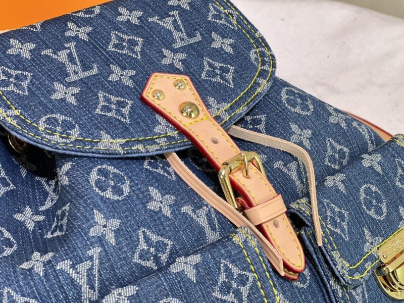 【AT10859】ルイ・ヴィトンのデニムブルーリュックサック - ファッションとレトロの融合 | Louis Vuitton Paris