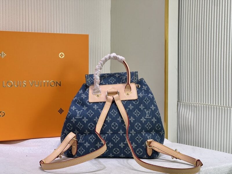 【AT10859】ルイ・ヴィトンのデニムブルーリュックサック - ファッションとレトロの融合 | Louis Vuitton Paris
