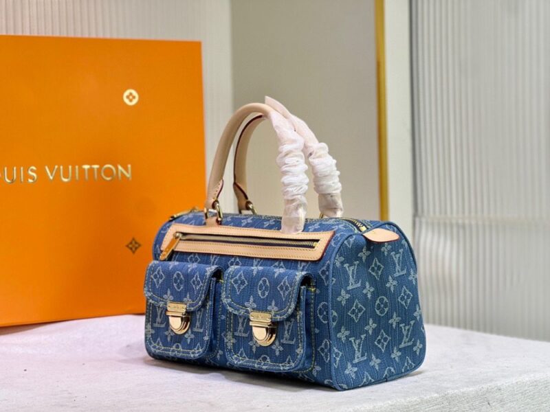 【AT10861】ルイ・ヴィトンのモノグラムデニムハンドバッグ - デニムとファッションの完璧な融合 | Louis Vuitton Malletier