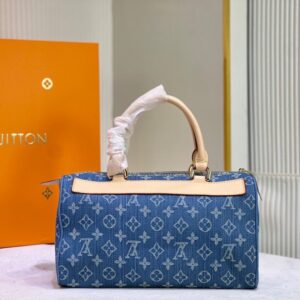 【AT10861】ルイ・ヴィトンのモノグラムデニムハンドバッグ - デニムとファッションの完璧な融合 | Louis Vuitton Malletier