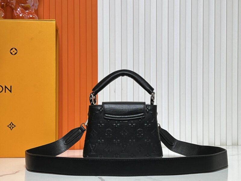 【AT10867】ルイ・ヴィトン タウリヨンレザー キャプシーヌミニハンドバッグ | Louis Vuitton