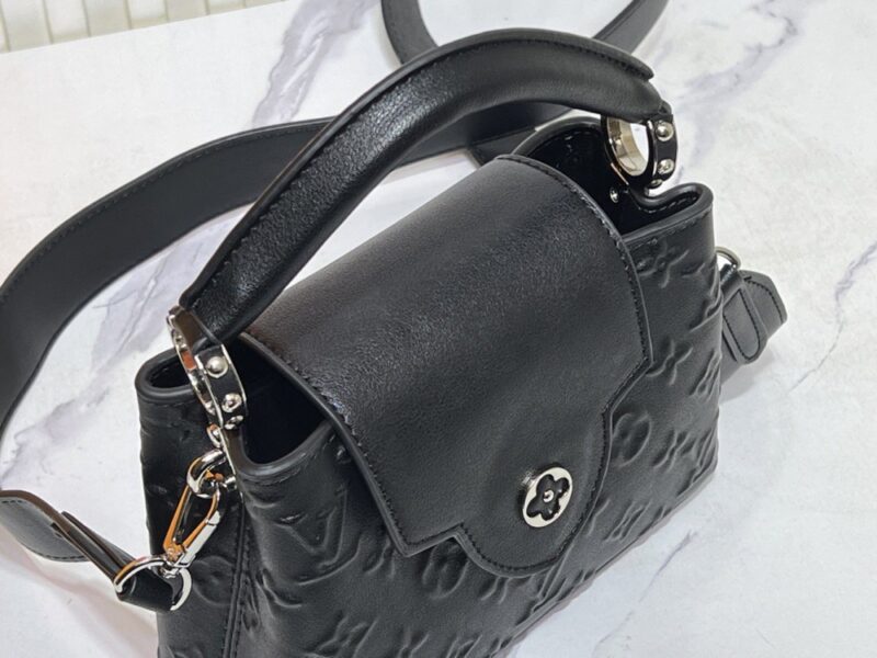 【AT10867】ルイ・ヴィトン タウリヨンレザー キャプシーヌミニハンドバッグ | Louis Vuitton